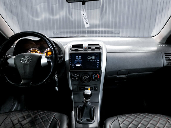 2013 Toyota Corolla X (E140, E150) Рестайлинг, белый - вид 12