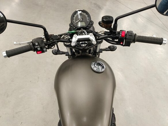 2023 Triumph Speed Twin, зелёный - вид 18