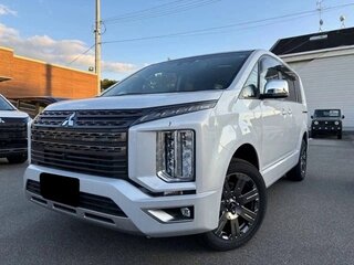 2022 Mitsubishi Delica D:5 I Рестайлинг, белый, 2899000 рублей, вид 1