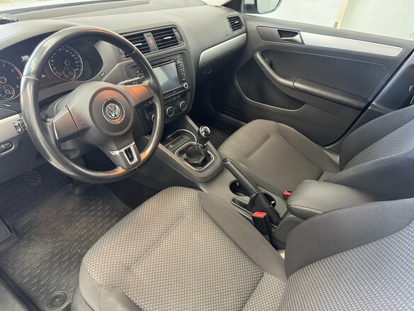 2012 Volkswagen Jetta VI, серый - вид 9