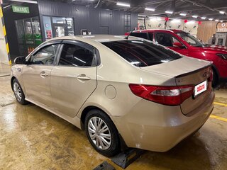 2011 Kia Rio 5-speed III, бежевый, 465000 рублей, вид 4