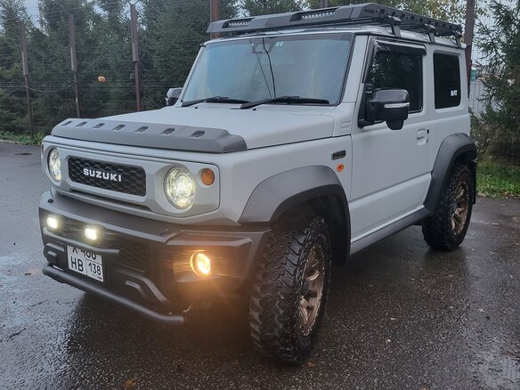 2021 Suzuki Jimny Sierra IV, серый, 2550000 рублей