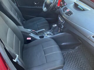 2014 Renault Megane III Рестайлинг, красный, 825000 рублей, вид 5