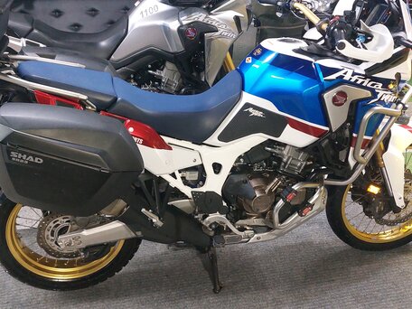 2018 Honda CRF 1000L Africa Twin, белый, 1080000 рублей, вид 2