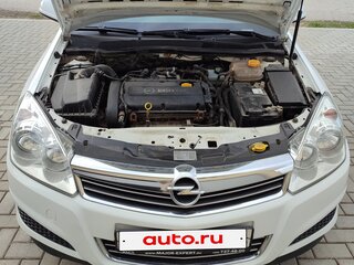 2012 Opel Astra H Рестайлинг, белый, 699000 рублей, вид 4