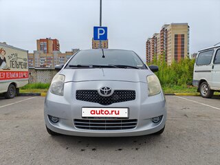 2008 Toyota Yaris II, серебристый, 510000 рублей, вид 1