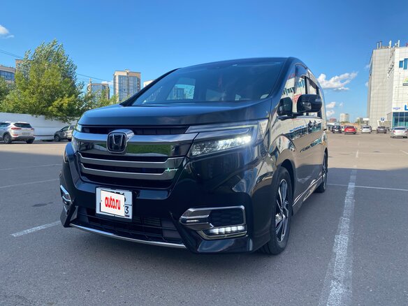2018 Honda Stepwgn Spada V Рестайлинг, чёрный, 2850000 рублей - вид 4