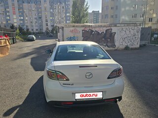 2010 Mazda 6 II (GH) Рестайлинг, белый, 850000 рублей, вид 4