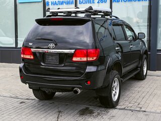 2005 Toyota Fortuner I, чёрный, 1729000 рублей, вид 5