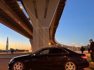 2011 Mercedes-Benz E-Класс 200 7G-Tronic IV (W212, S212, C207), чёрный, 1480000 рублей, вид 5