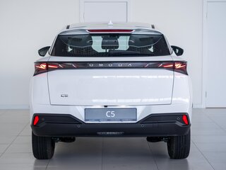 2026 Omoda C5 I Рестайлинг, белый, 2579000 рублей, вид 4