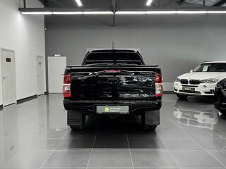 2015 Toyota Hilux VII Рестайлинг, чёрный, 2295000 рублей, вид 4