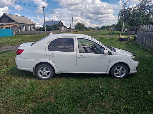 2013 FAW V5, белый, 220000 рублей - вид 1