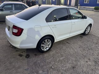 2018 Skoda Rapid I Рестайлинг, белый, 900000 рублей, вид 2
