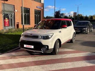 2017 Kia Soul II Рестайлинг, белый, 1390000 рублей, вид 1