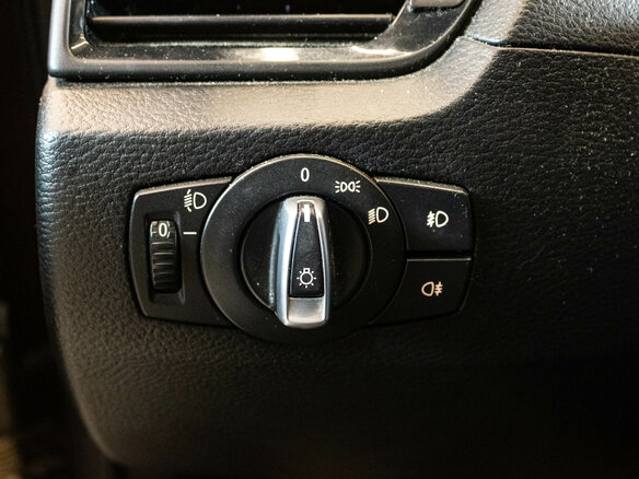 2012 BMW X1 18i I (E84), коричневый, 1050000 рублей - вид 13