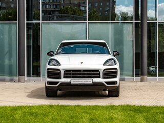 2019 Porsche Cayenne III, белый, 6000000 рублей, вид 3