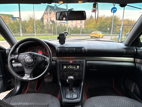 1999 Audi A4 I (B5) Рестайлинг, чёрный, 370000 рублей - вид 8