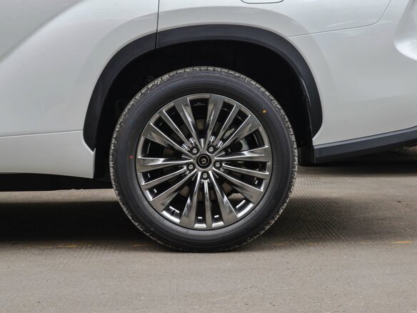 2026 Toyota Highlander IV (XU70), чёрный - вид 10