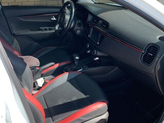 2020 Kia Rio IV, белый, 1600000 рублей, вид 4