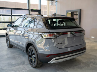 2026 Volkswagen Tharu XR, серый, 3600000 рублей, вид 4