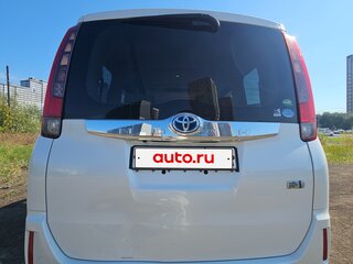 2014 Toyota Noah III (R80), белый, 1450000 рублей, вид 3