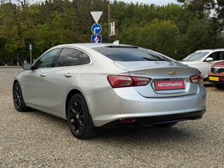 2020 Chevrolet Malibu IX Рестайлинг, серый, 1750000 рублей, вид 5