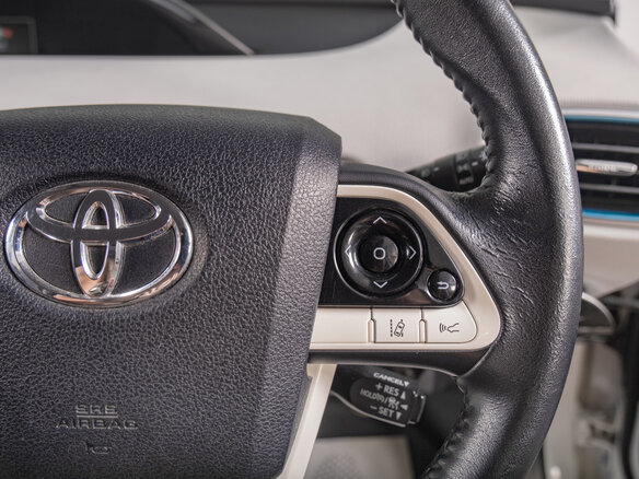 2016 Toyota Prius IV (XW50), белый, 1799000 рублей - вид 12