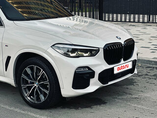 2020 BMW X5 30d IV (G05/G18), белый, 6390000 рублей, вид 2