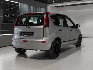 2013 Nissan Note I Рестайлинг, серебристый, 880000 рублей, вид 5