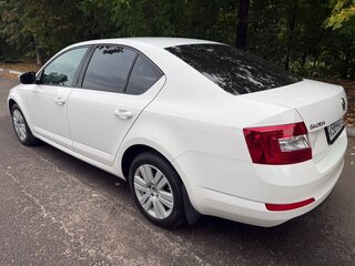 2013 Skoda Octavia III (A7), белый, 1030000 рублей, вид 3