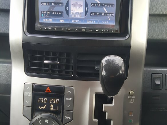 2008 Toyota Noah II (R70), серый, 950000 рублей - вид 13