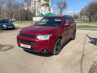 2013 Mitsubishi Outlander III, красный, 1160000 рублей, вид 1
