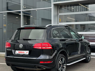 2012 Volkswagen Touareg II, чёрный, 1400000 рублей, вид 5