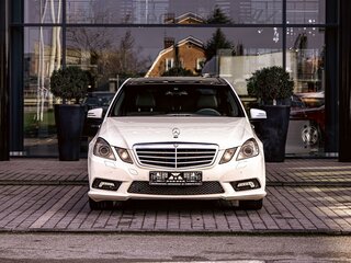 2011 Mercedes-Benz E-Класс 300 IV (W212, S212, C207), белый, 1525000 рублей, вид 2