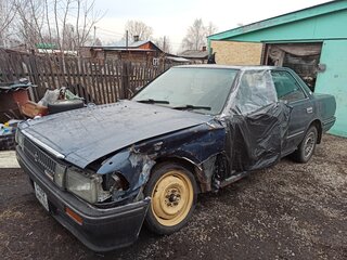 1989 Toyota Crown VIII (S130), синий, 170000 рублей, вид 1