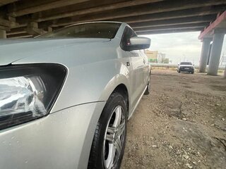 2011 Volkswagen Polo V, серебристый, 640000 рублей, вид 2