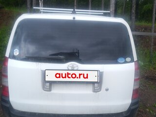2011 Toyota Succeed I, белый, 550000 рублей, вид 3