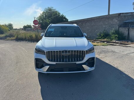 2026 Geely Monjaro (Xingyue L) I Рестайлинг 2 (China Market), белый, 4000000 рублей, вид 2