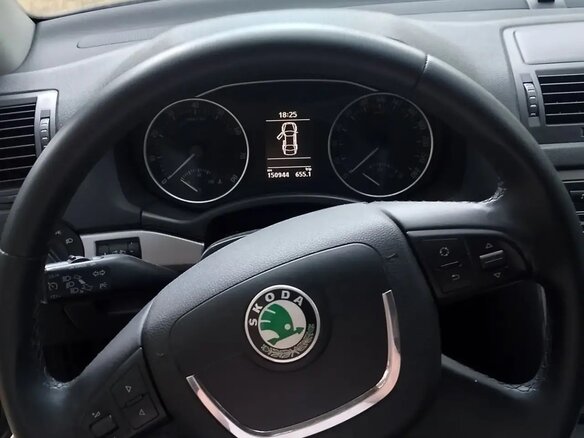 2012 Skoda Octavia II (A5) Рестайлинг, бежевый, 900000 рублей - вид 3