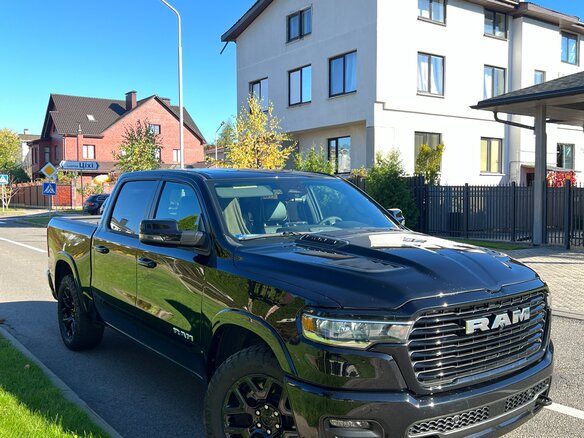 2025 Ram 1500 Crew Cab V Рестайлинг, чёрный, 6350000 рублей - вид 4