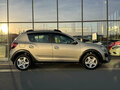 2017 Renault Sandero Stepway II, бежевый, 730000 рублей - вид 3