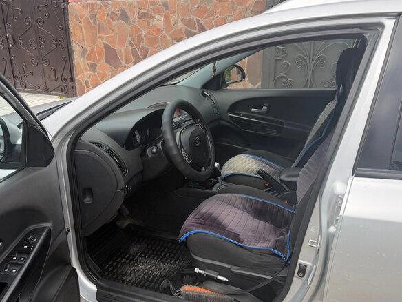 2008 Kia Ceed I, серебристый, 600000 рублей - вид 6