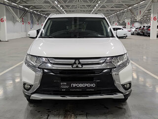 2018 Mitsubishi Outlander III Рестайлинг 2, белый, 1670000 рублей, вид 2