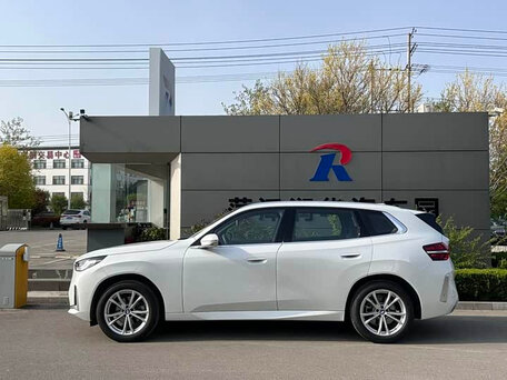 2025 BMW X3 Long 25L xDrive IV (G45/G48), белый, 4856565 рублей, вид 3