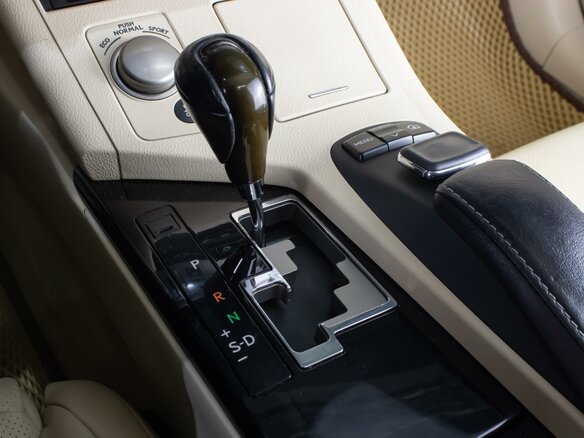 2014 Lexus ES 250 VI, коричневый, 1799000 рублей - вид 25