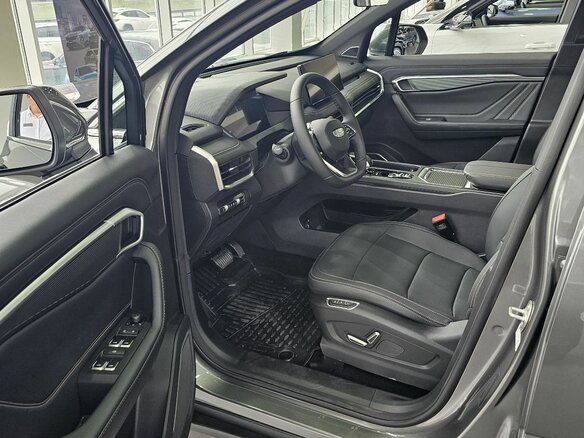 2026 Geely Okavango I Рестайлинг, серый, 4085990 рублей - вид 9