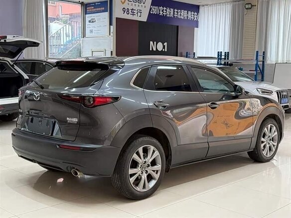 2026 Mazda CX-30 I, серый - вид 4