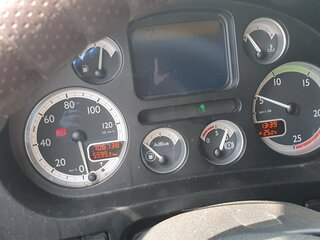 2012 DAF XF 105, жёлтый, 1700000 рублей, вид 5