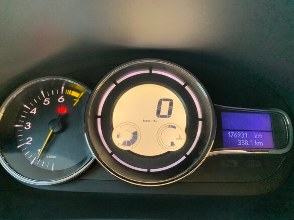 2012 Renault Fluence I, коричневый, 680000 рублей - вид 8